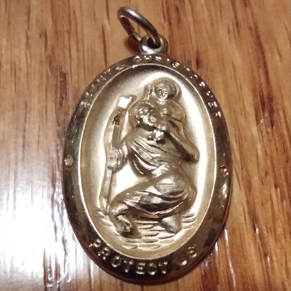 14k gold 1/10 religious pendant - Picture 7 of 7